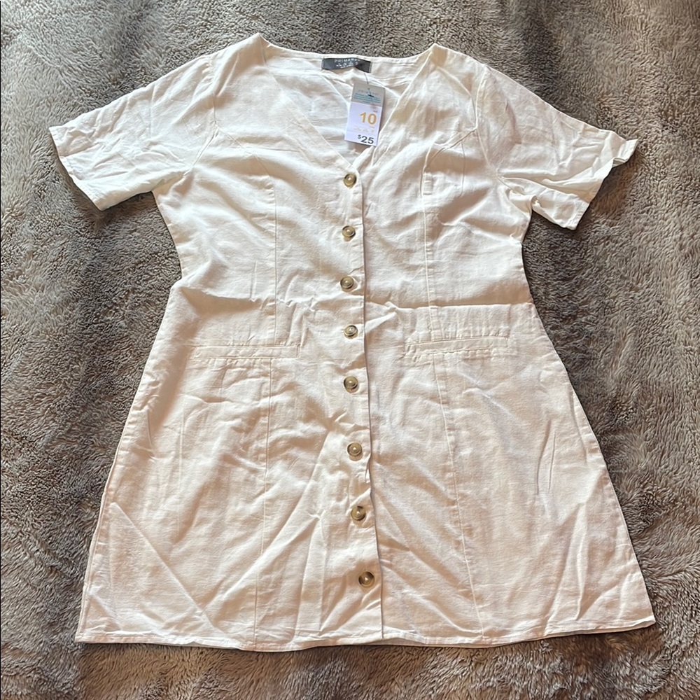 Primark Off-White Button-Down Dress 🤍